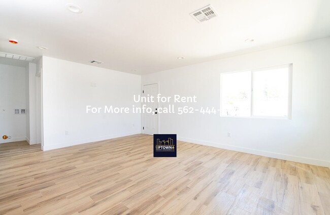 Foto del edificio - House - 2 Bedrooms + 1 Office / 1 Bathroom - Paramount