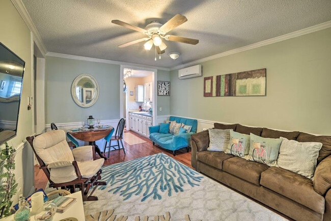 Foto del edificio - 8320 Bayside Rd