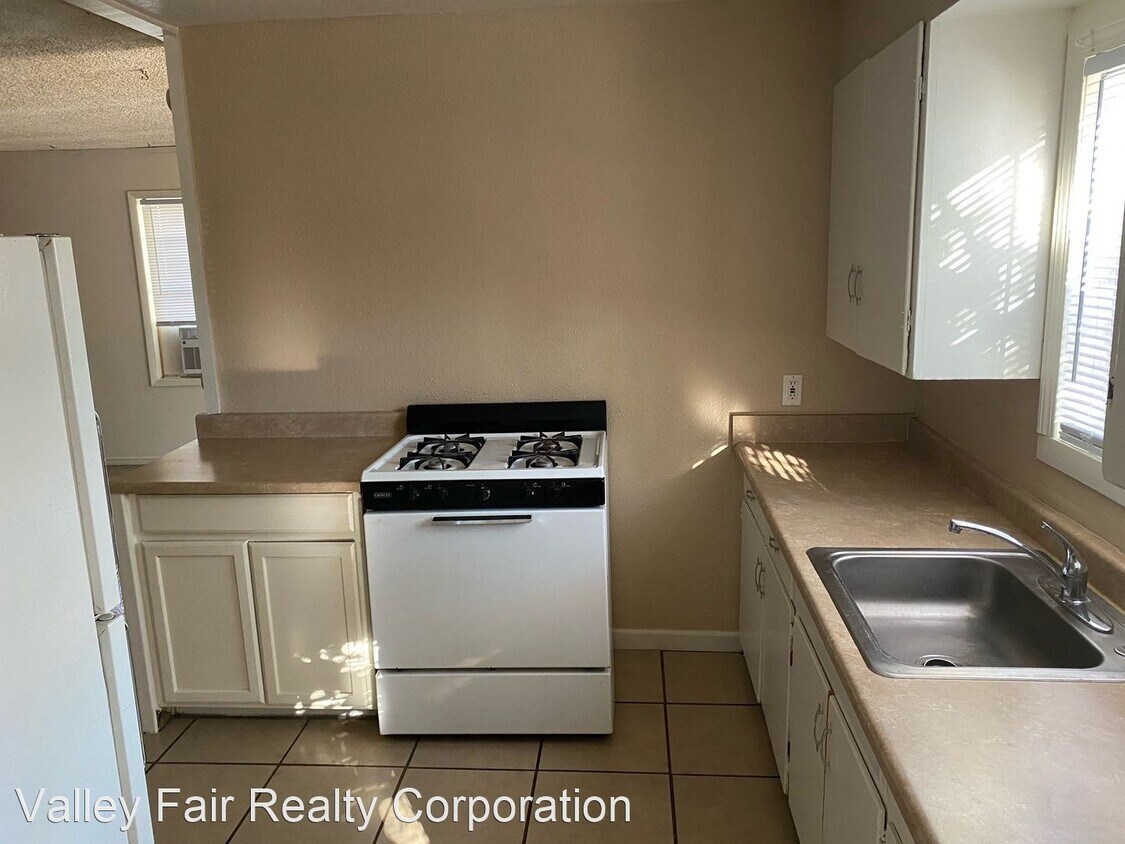 Building Photo - 1 br, 1 bath House - 711 Ellis Way