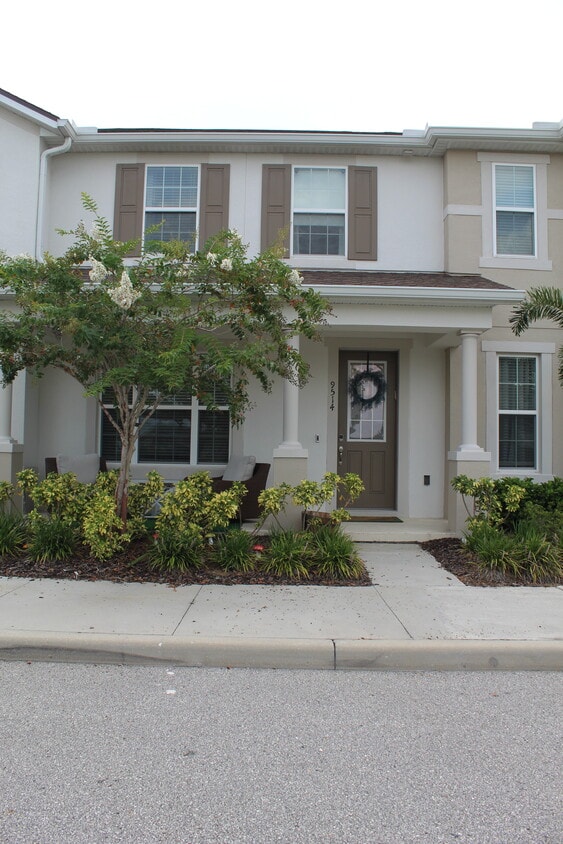 Foto principal - 9514 Poplar Ridge Ave