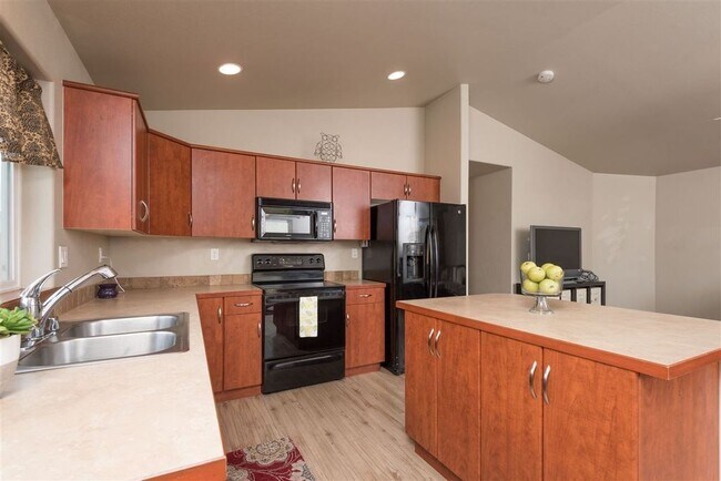 Foto del edificio - Charming and Bright 3 Bed, 3 Bath Home in ...