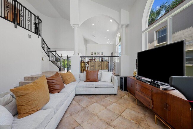 Building Photo - 2203 Balsan Way