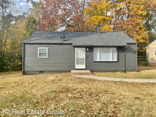Building Photo - 3 br, 1 bath House - 920 Sylvia Circle