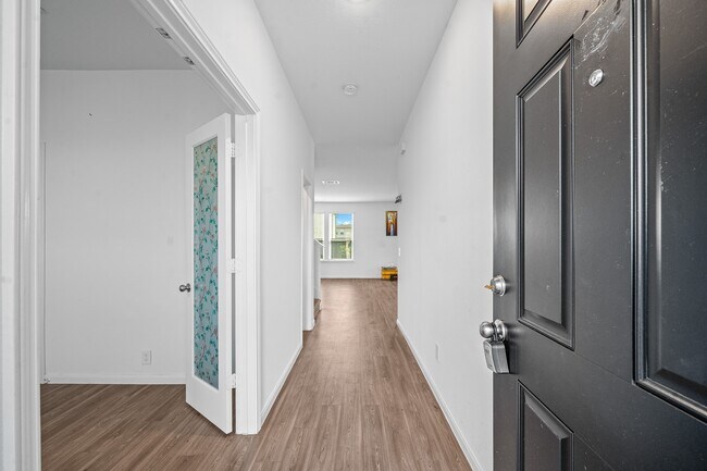 Foto del edificio - 7306 Heath Knl Ln