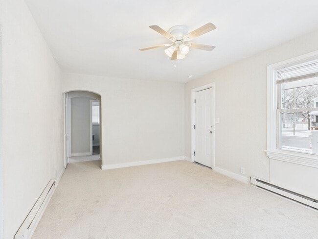 Foto del edificio - 602 E Brookland Park Blvd