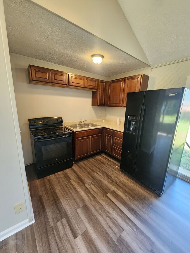 Foto del edificio - Newly updated 3 bedroom 1.5 bath home for ...