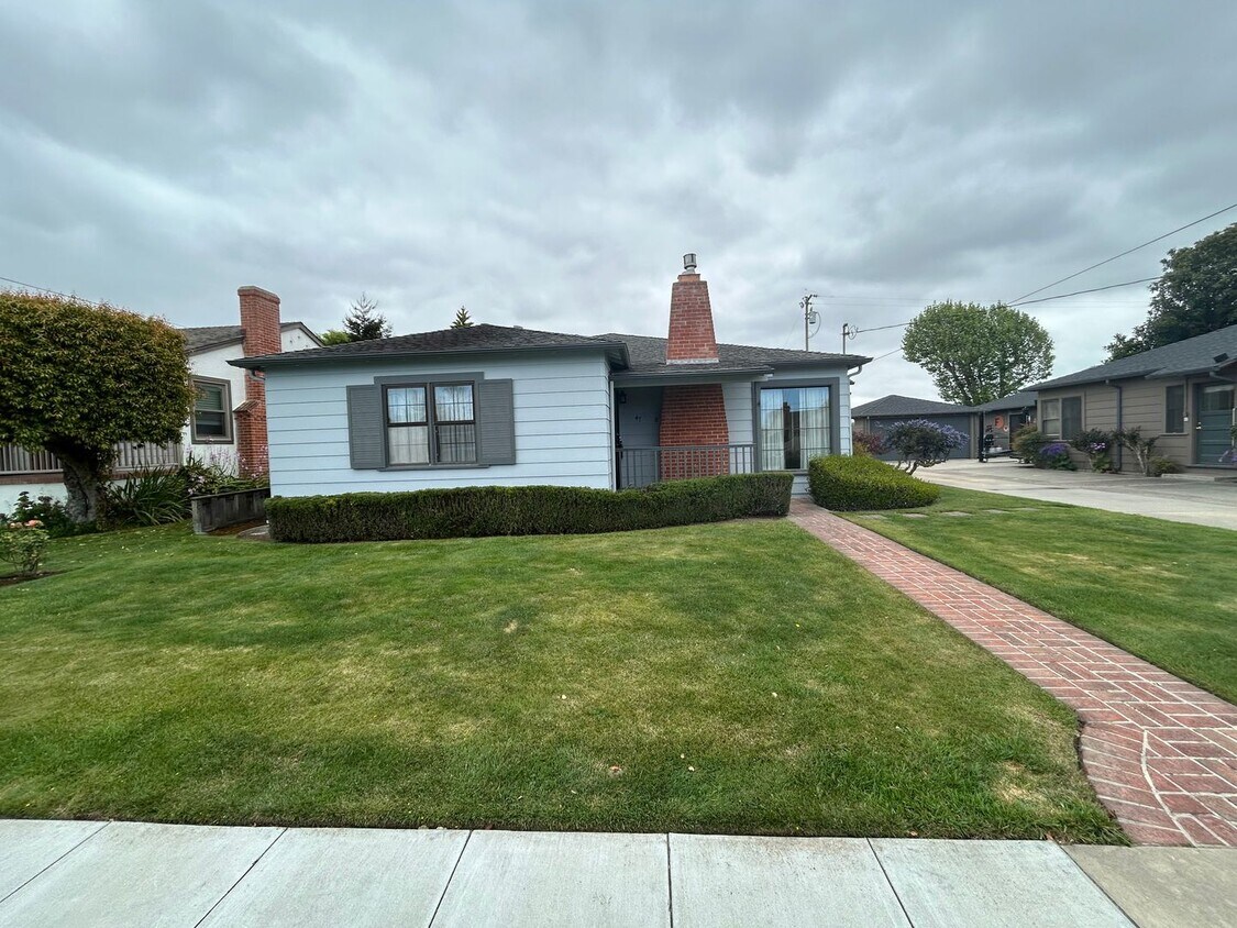 Primary Photo - 2BR/ 1BA House In South Salinas
