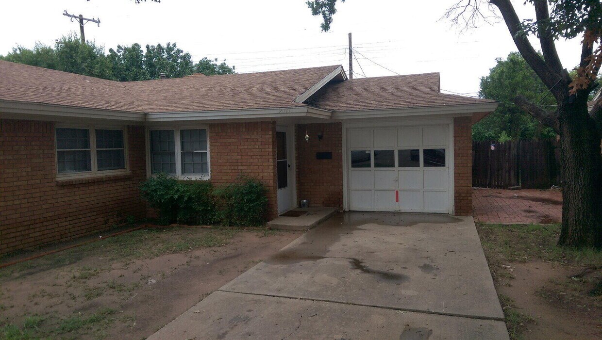 Primary Photo - 2010 54th St