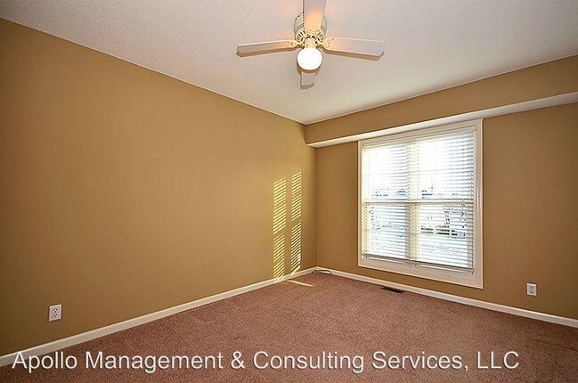 Building Photo - 3 br, 2.5 bath House - 4 Timber Creek Drive