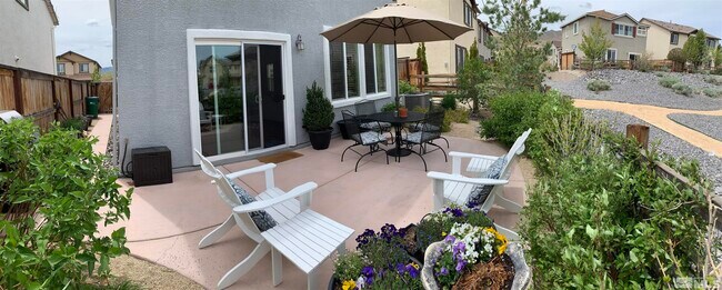 Foto del edificio - 1832 Star Bright Way