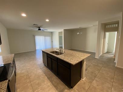 Foto del edificio - 236 S San Jose Ln