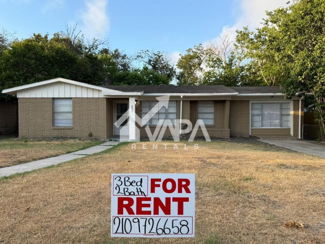 Photo - 530 Artemis Dr House