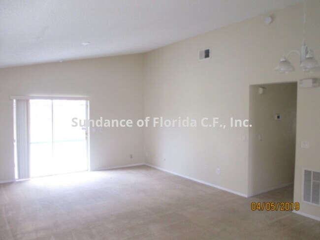 Building Photo - Orange County    Pool home