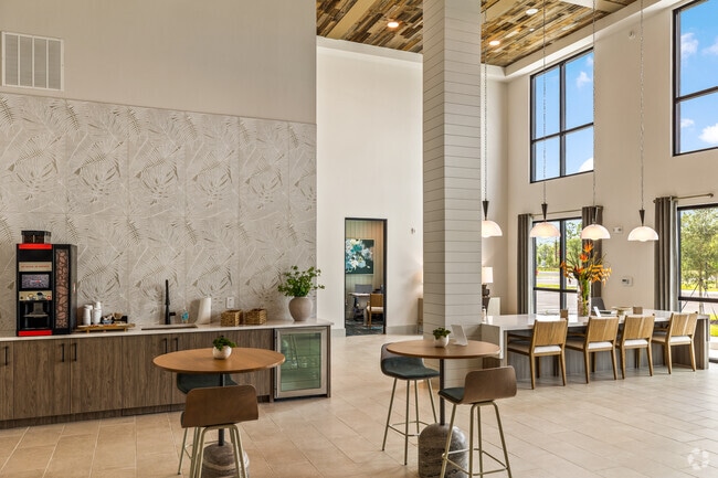 Interior Photo - Arcadia at Veranda Falls