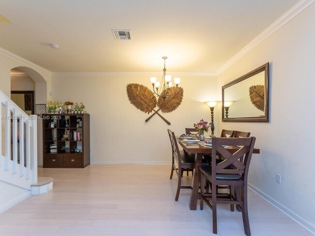 Building Photo - 12320 S Village Cir