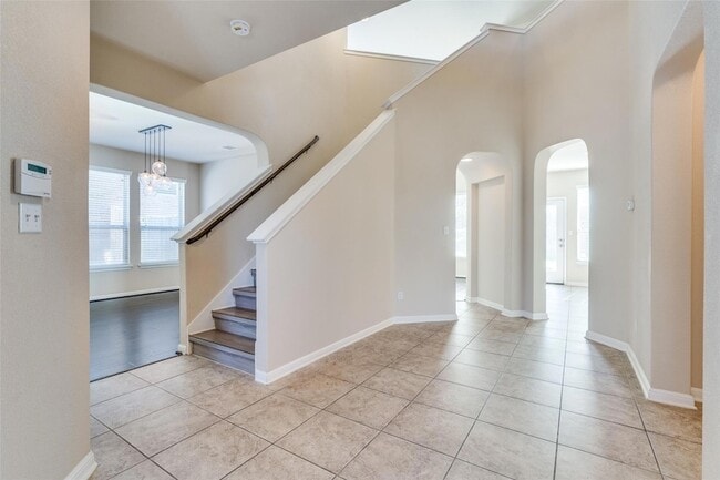 Building Photo - 114 Stone View Trail