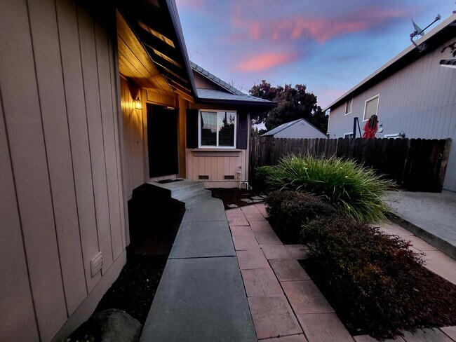 Foto del edificio - 133 Audrey Pl