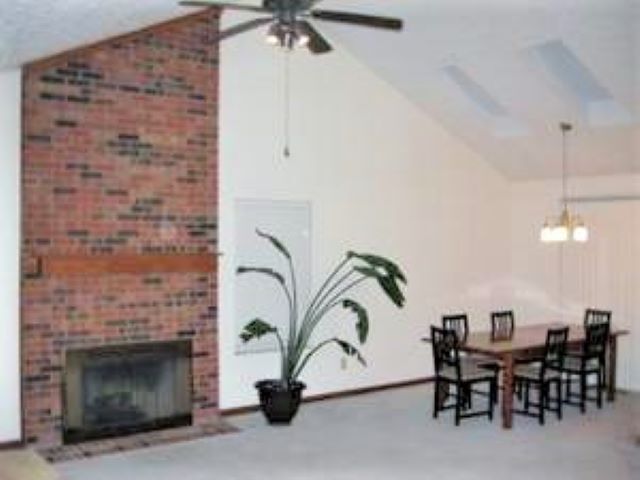 Building Photo - 4881 Arbormont Rd