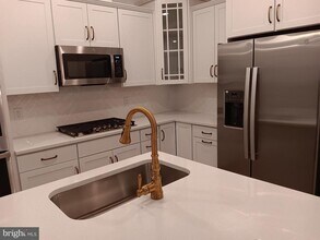 Building Photo - 4951 Longmire Wy