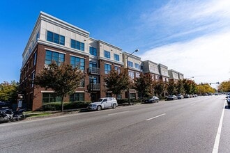Building Photo - 815 N Patrick St