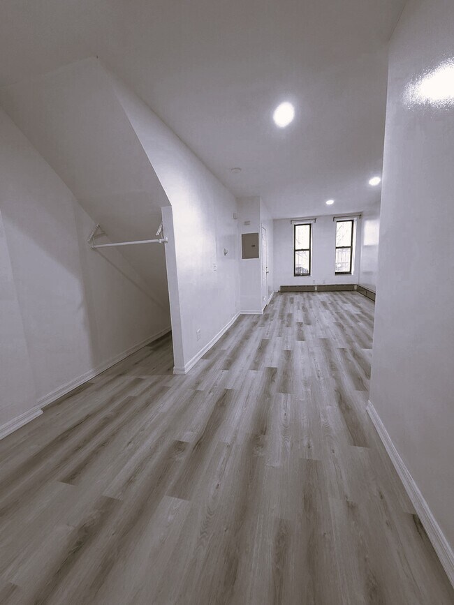 Building Photo - 241 W 120th St