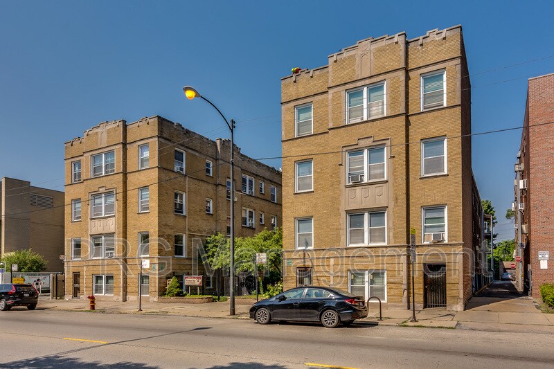 Foto principal - 5740 S Stony Island Ave