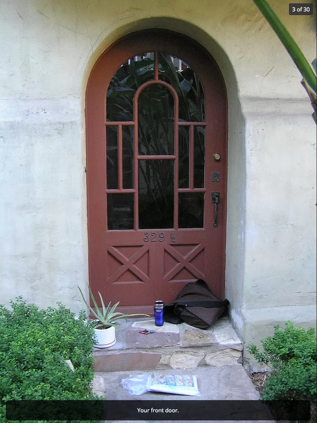 Building Photo - 329 N Heliotrope Dr