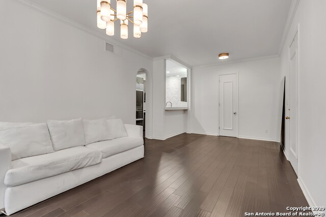 Foto del edificio - 7711 Broadway St