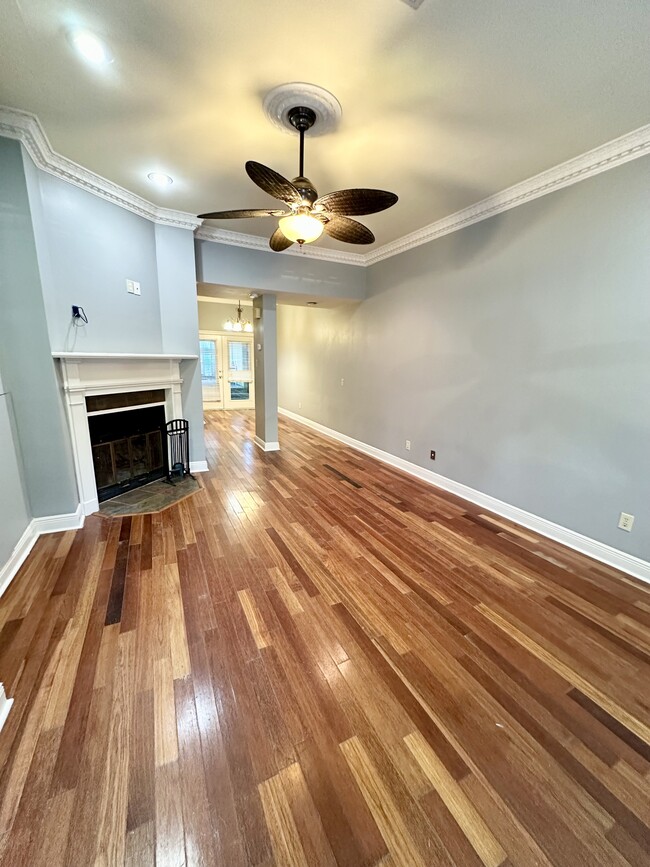 Building Photo - 7195 Clyve Rd