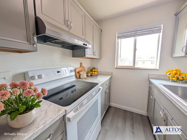 Photo - 4442-4444 N Elizabeth St Townhome