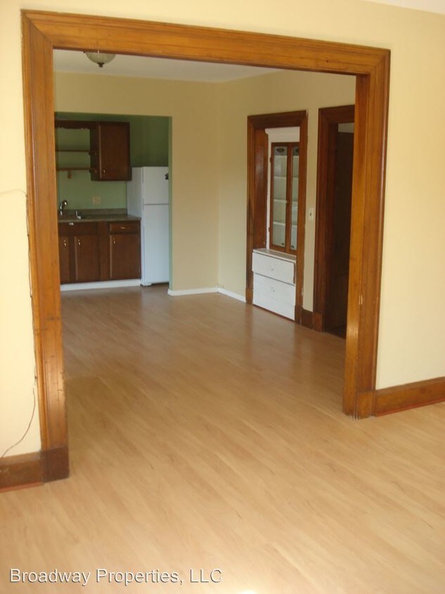 9 Silk St, Brewer, ME 04412 Room for Rent in Brewer, ME