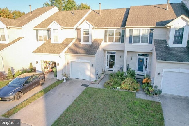 Building Photo - 443 Tuvira Ln