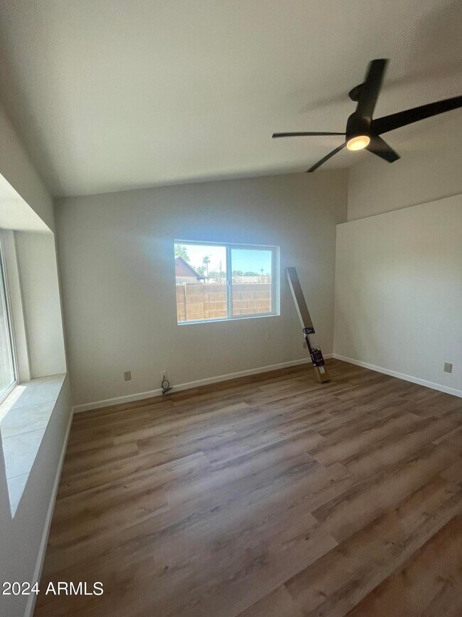 Foto del edificio - 442 S 32nd Pl