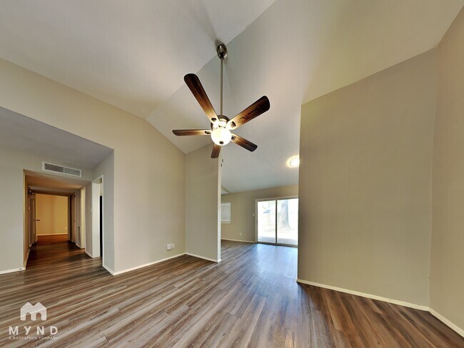 Foto del edificio - 2822 Canary Ln