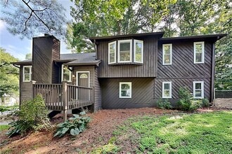 Building Photo - 451 Monroe Trce