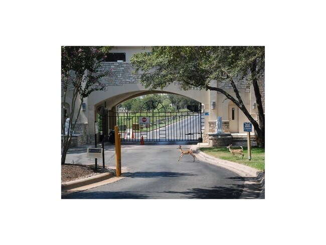 Foto del edificio - 3404 American Dr