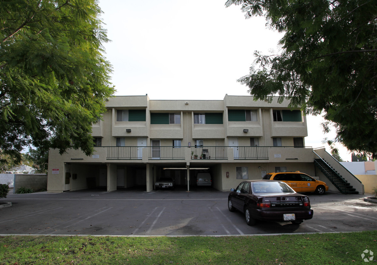 Primary Photo - Conoga Park Apartments