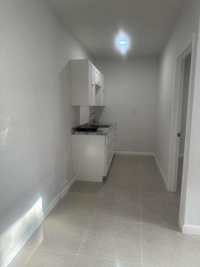 Foto del edificio - 14321 SW 75th Ct