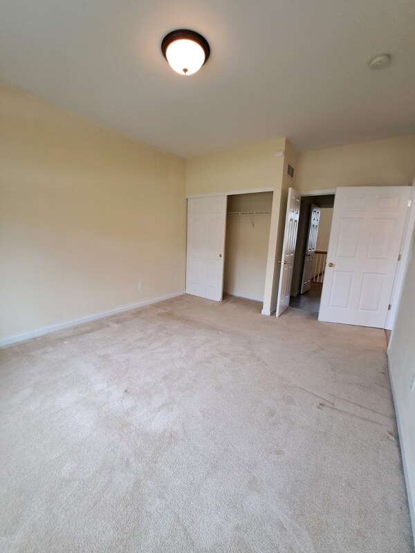 Building Photo - 6266 Trailwood Ct