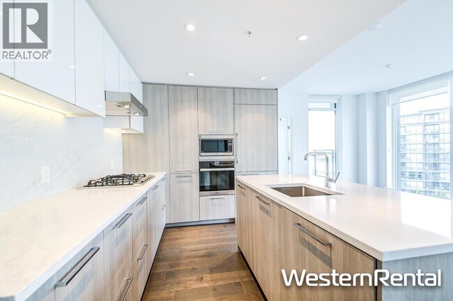 Photo du bâtiment - 3200-3200 Corvette Way