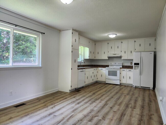 Foto del edificio - 3 Bedroom 2 bath home in North Hixson TN
