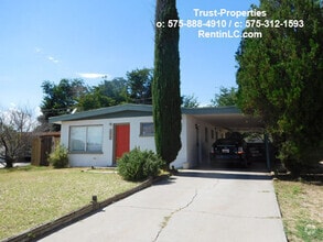 Building Photo - 1515 Martha Dr