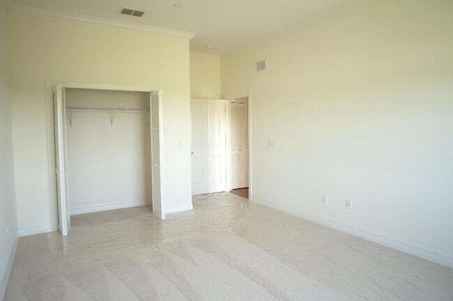Foto del edificio - 7984 Southern Pines Dr