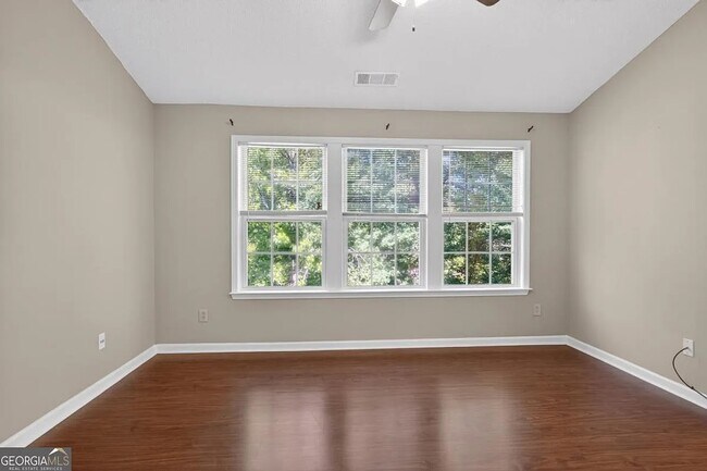 Foto del edificio - 1080 Whitestone Rdg