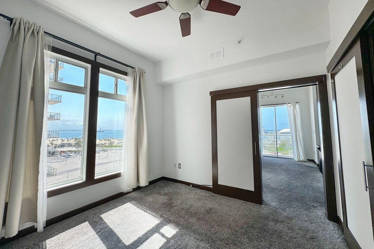 Foto del edificio - 488 E Ocean Blvd