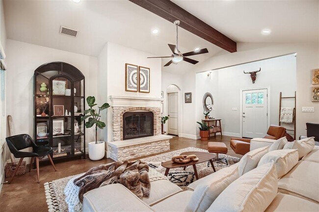 Foto del edificio - 21825 Briarcliff Dr