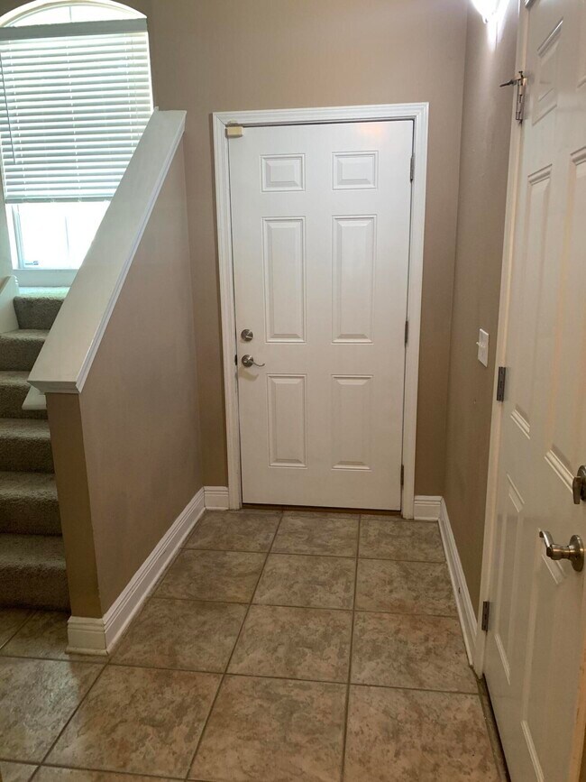 Foto del edificio - 1681 Hadleigh Hills Ct