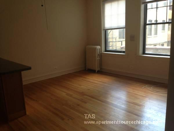 Building Photo - 1623 W Belmont Ave
