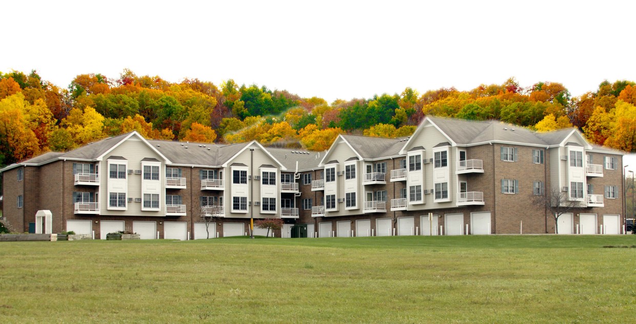 Terrace Heights Retirement Community - 1030 Division St