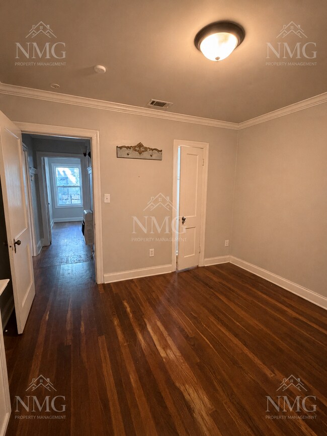 Building Photo - 310 Hartfield St